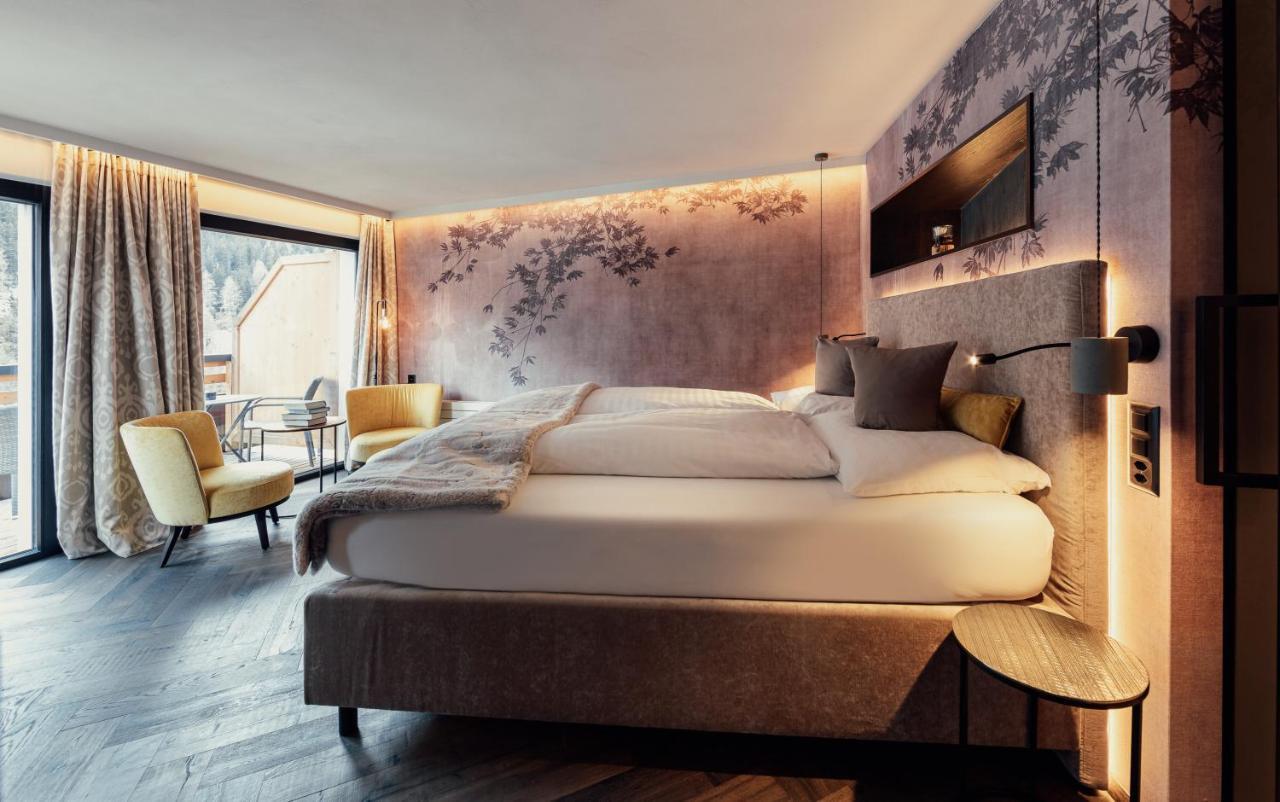 Laret Private Boutique Hotel - Adults Only Samnaun Exterior photo