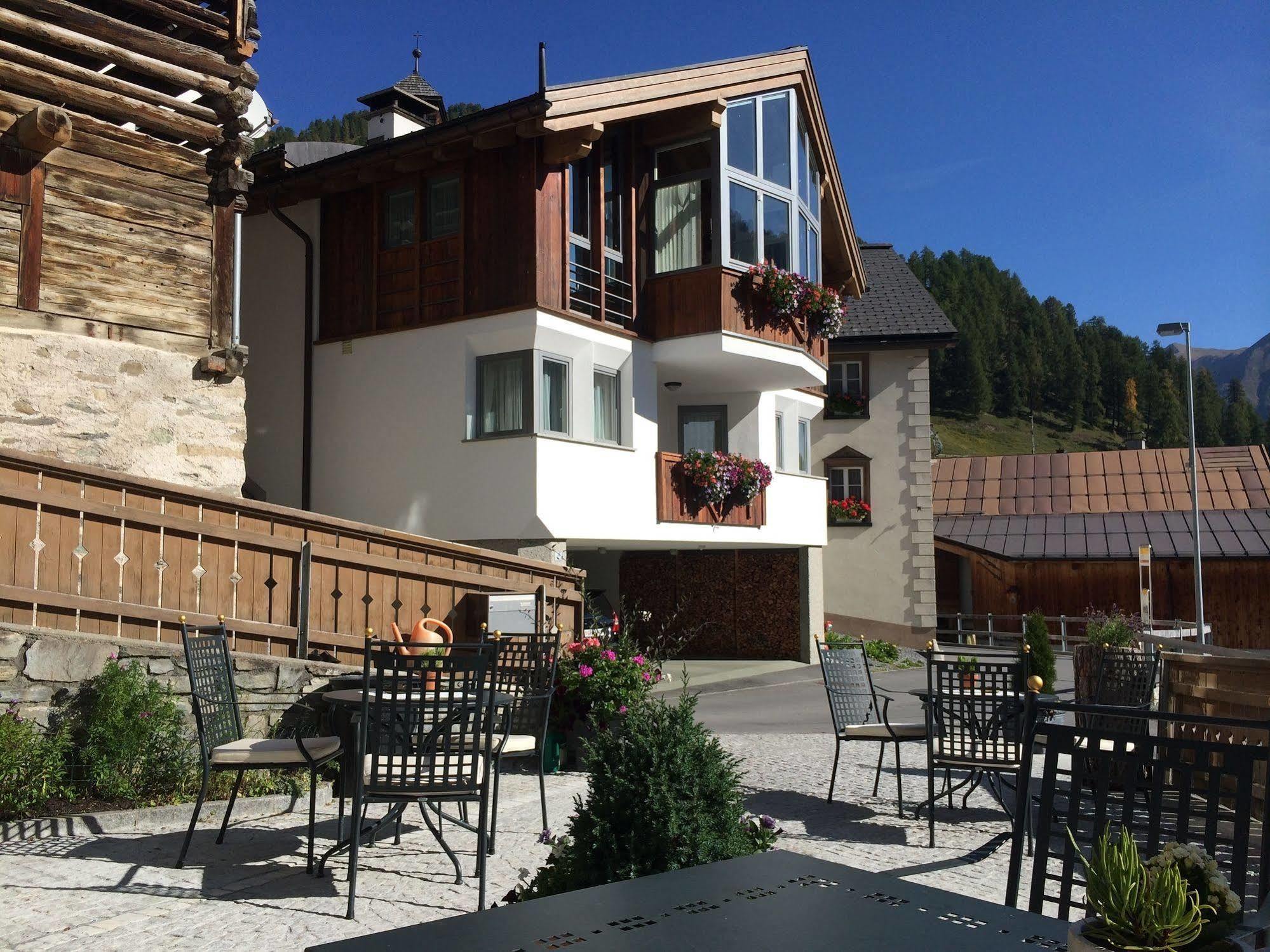 Laret Private Boutique Hotel - Adults Only Samnaun Exterior photo