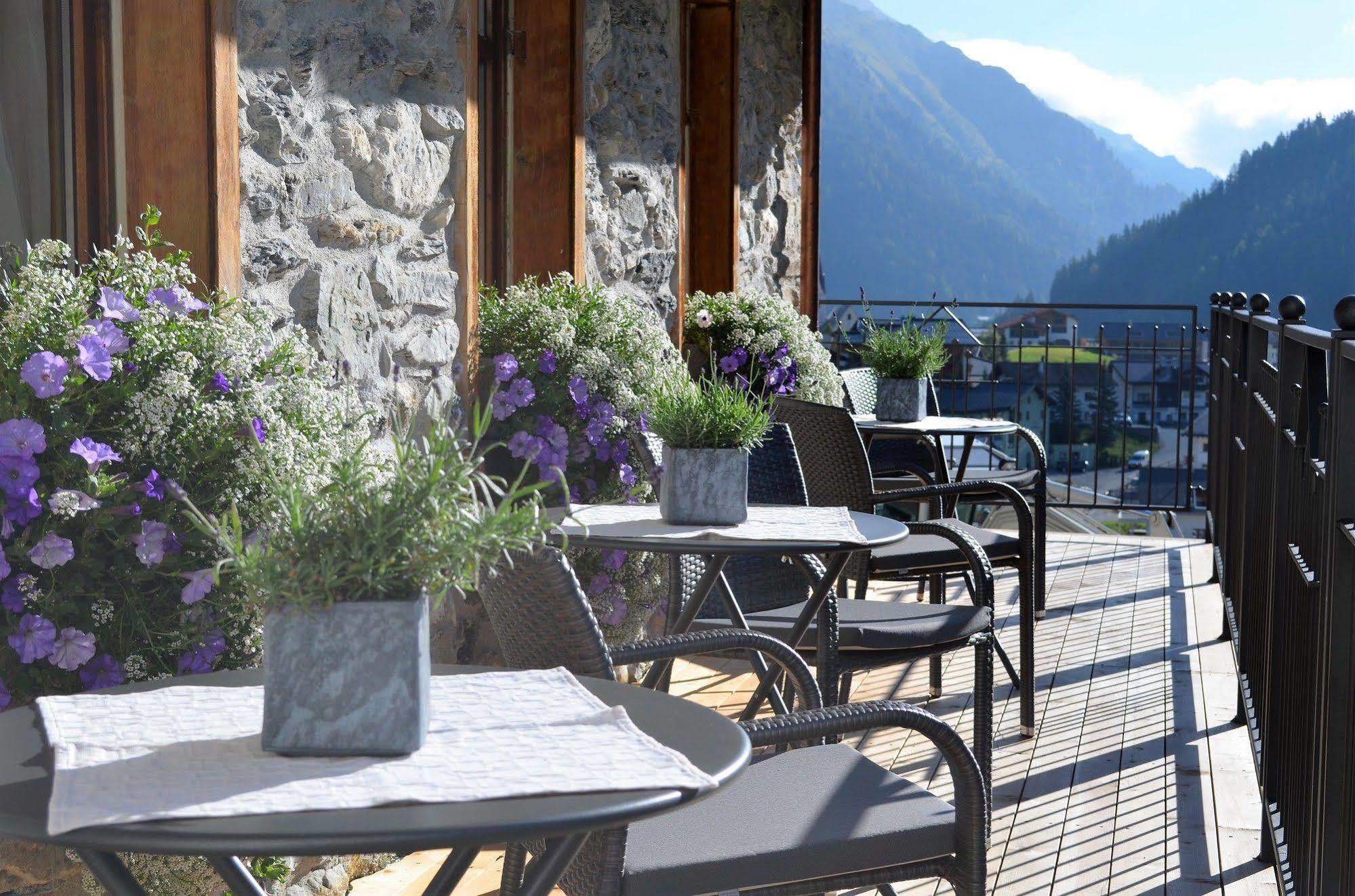 Laret Private Boutique Hotel - Adults Only Samnaun Exterior photo